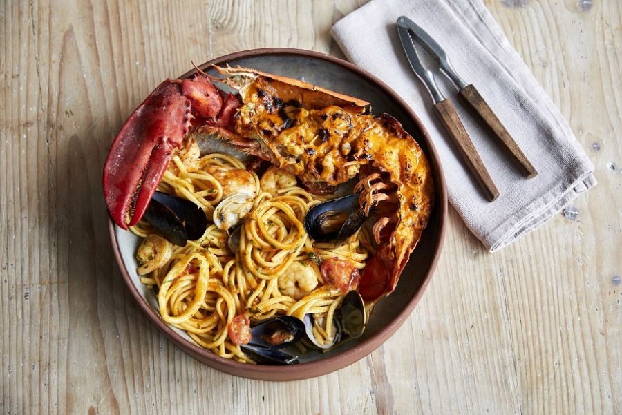 13 เจมี่ โอลิเวอร์ คิทเช่น เมนูแนะนำ Lobster &amp; Seafood Pasta 1 re