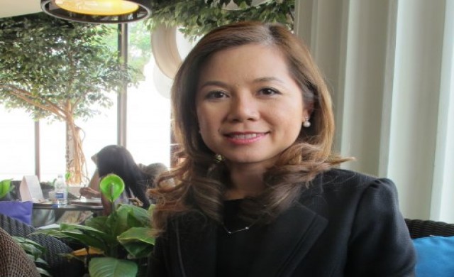 ติดอาวุธผู้นำรับเออีซี
วิถี มาแชล โกลด์สมิท ติดอาวุธผู้นำรับเออีซี
วิถี มาแชล โกลด์สมิท