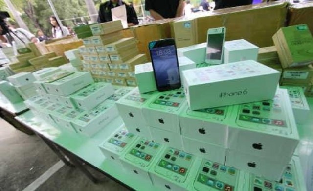 กรมศุลฯจับสินค้าหนีอากรร่วม100ล. กรมศุลฯจับสินค้าหนีอากรร่วม100ล.