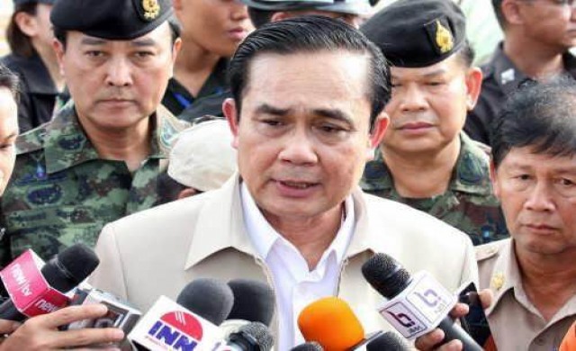 'ประยุทธ์'เล็งเรียก'สุรพงษ์'ปรับทัศนคติ 'ประยุทธ์'เล็งเรียก'สุรพงษ์'ปรับทัศนคติ