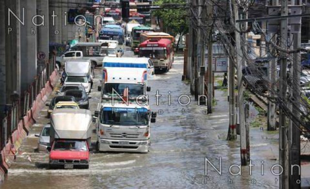กทม.เตือนคนกรุงรับมือฝนตก-น้ำท่วมเย็นนี้ กทม.เตือนคนกรุงรับมือฝนตก-น้ำท่วมเย็นนี้