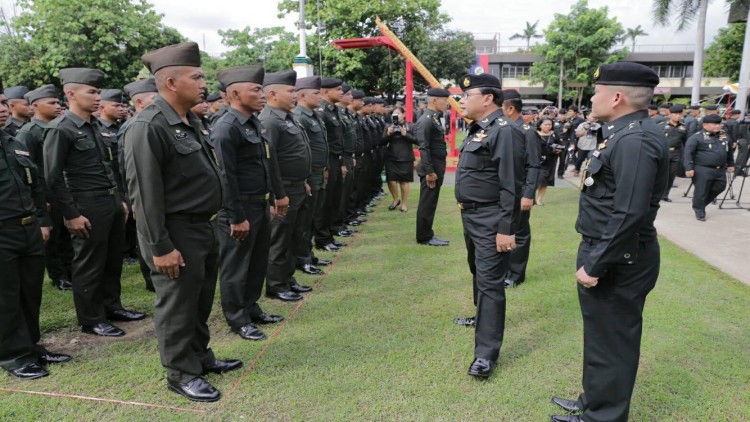 เปิดฝึกกำลังพลฉุดชักราชรถ ในงานพระราชพิธีถวายพระเพลิงฯ เปิดฝึกกำลังพลฉุดชักราชรถ ในงานพระราชพิธีถวายพระเพลิงฯ