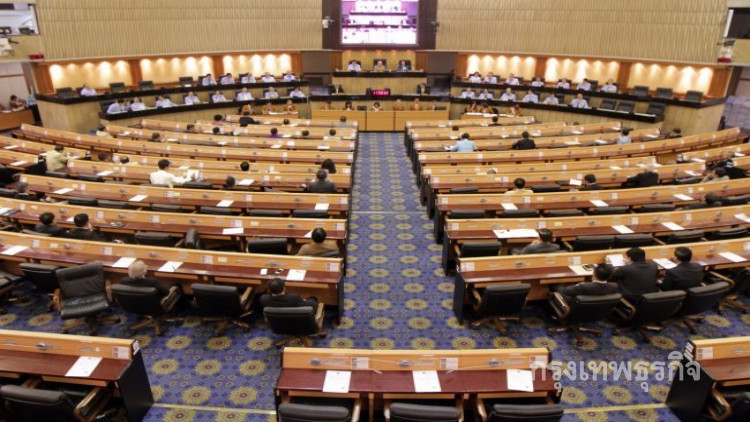 สนช.ตีตก 'ภรณี ลีนุตพงษ์' นั่งผู้ตรวจการแผ่นดิน หลังพบพฤติกรรมขัดรธน. สนช.ตีตก 'ภรณี ลีนุตพงษ์' นั่งผู้ตรวจการแผ่นดิน หลังพบพฤติกรรมขัดรธน.