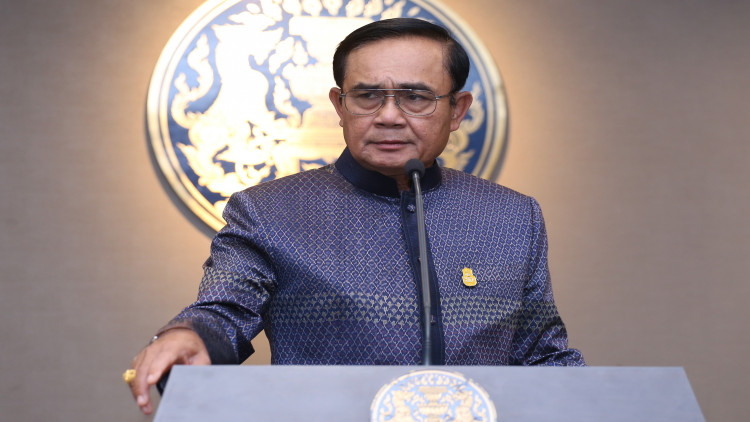 นายกฯ เผยกกต.จับตา 'ทักษิณ' ปลุกเพื่อไทยสู้ นายกฯ เผยกกต.จับตา 'ทักษิณ' ปลุกเพื่อไทยสู้