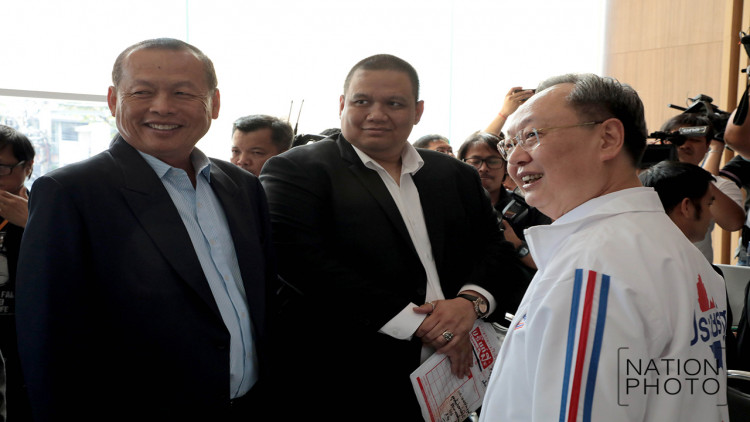 ทีมกำแพงเพชร จากเพื่อไทย ซบ พชปร. ทีมกำแพงเพชร จากเพื่อไทย ซบ พชปร.