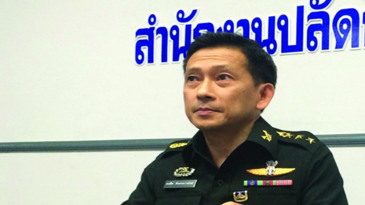 สภากลาโหมไฟเขียวโปรโมทเพลง 'ดุจดังสายฟ้า' เฉลิมพระเกียรติ ร.10 สภากลาโหมไฟเขียวโปรโมทเพลง 'ดุจดังสายฟ้า' เฉลิมพระเกียรติ ร.10