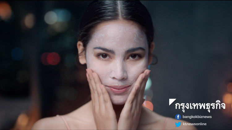 'ญาญ่า' เผยเคล็ดลับผิวน่าจุ๊บ! 'ญาญ่า' เผยเคล็ดลับผิวน่าจุ๊บ!
