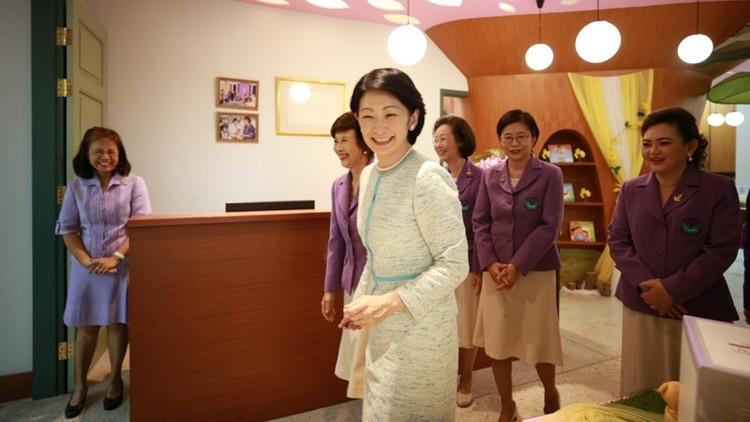 'เจ้าหญิงอากิชิโน' เสด็จดรุณบรรณาลัย เป็นการส่วนพระองค์ 'เจ้าหญิงอากิชิโน' เสด็จดรุณบรรณาลัย เป็นการส่วนพระองค์