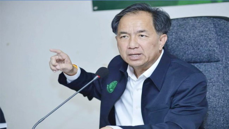 'กฤษฎา' สั่งสอบคลิปเรียกเงินชาวสวนยางโครงการช่วยไร่ละ 1,800 บ. 'กฤษฎา' สั่งสอบคลิปเรียกเงินชาวสวนยางโครงการช่วยไร่ละ 1,800 บ.